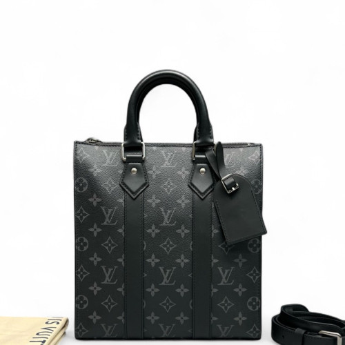 Louis Vuitton Sac Plat Messenger Monogram Eclipse Black