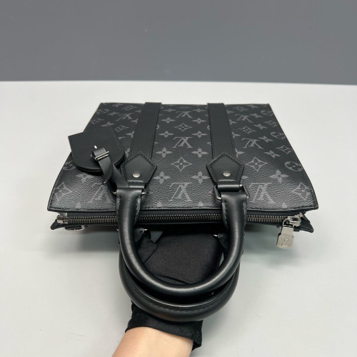 Louis Vuitton Sac Plat Messenger Monogram Eclipse Black