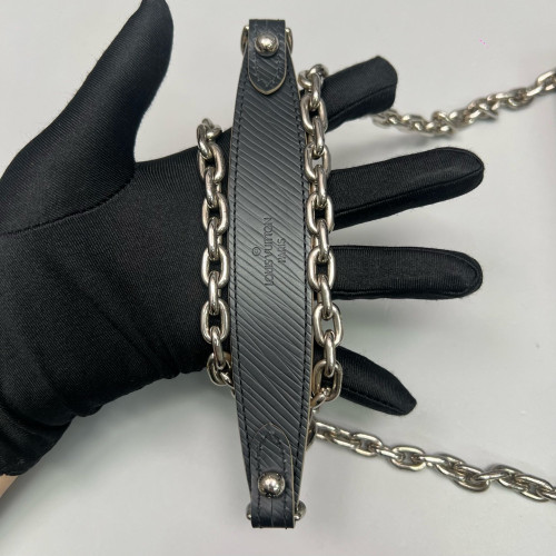 Louis Vuitton Twist Belt Chain Wallet Epi Black