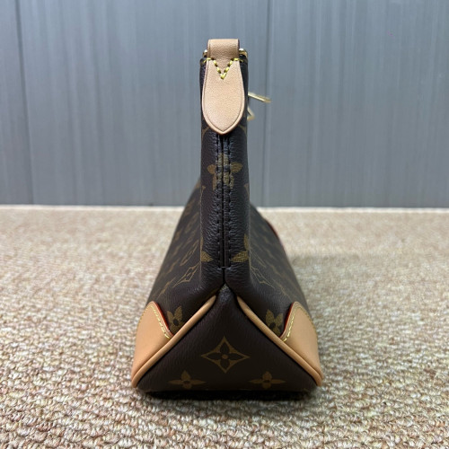 Louis Vuitton Boulogne NM Monogram Brown