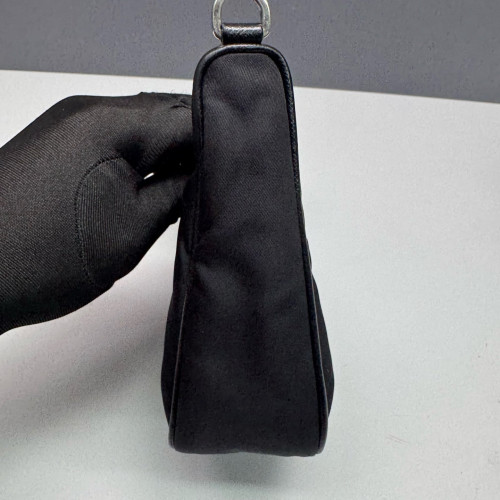 Prada Mini Re-Edition 2000 Shoulder Bag Tessuto Nylon Black