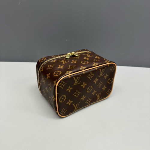 Louis Vuitton Nice BB Monogram Brown