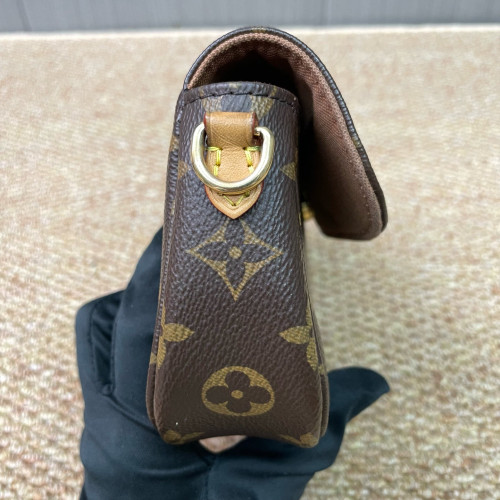 Louis Vuitton Ivy Wallet On Chain Monogram Brown