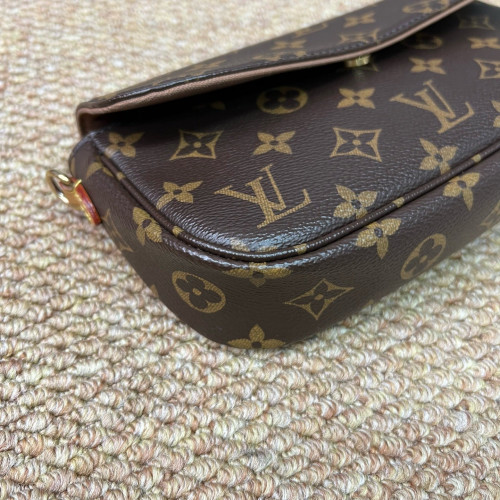 Louis Vuitton Ivy Wallet On Chain Monogram Brown