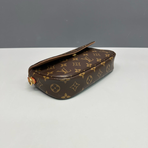 Louis Vuitton Ivy Wallet On Chain Monogram Brown