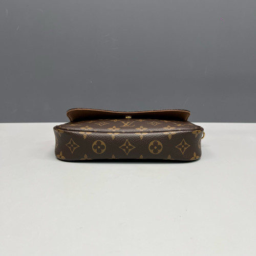 Louis Vuitton Ivy Wallet On Chain Monogram Brown