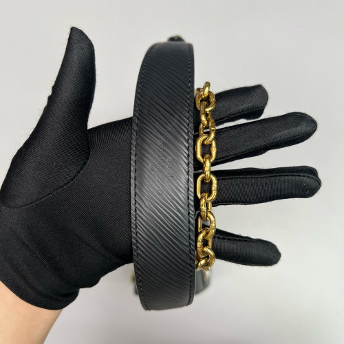 Louis Vuitton Twist MM Epi Black