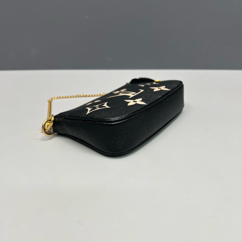 Louis Vuitton Pochette Mini Accessories Monogram Empreinte Giant Black Louis Vuitton Pochette Mini Accessories Monogram Empreinte Giant Black