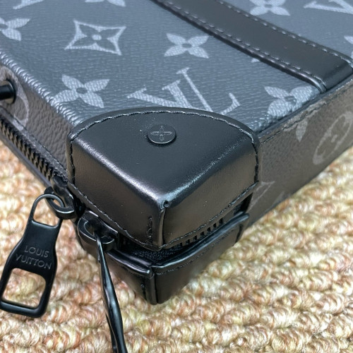 Louis Vuitton Soft Trunk Wallet Monogram Eclipse Black Louis Vuitton Soft Trunk Wallet Monogram Eclipse Black