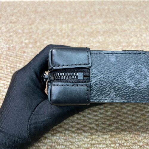 Louis Vuitton Soft Trunk Wallet Monogram Eclipse Black Louis Vuitton Soft Trunk Wallet Monogram Eclipse Black