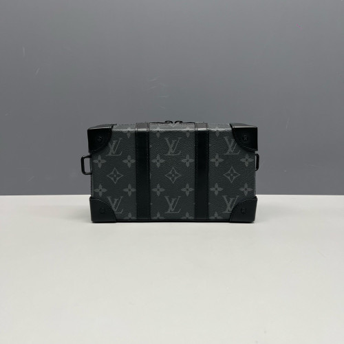 Louis Vuitton Soft Trunk Wallet Monogram Eclipse Black Louis Vuitton Soft Trunk Wallet Monogram Eclipse Black