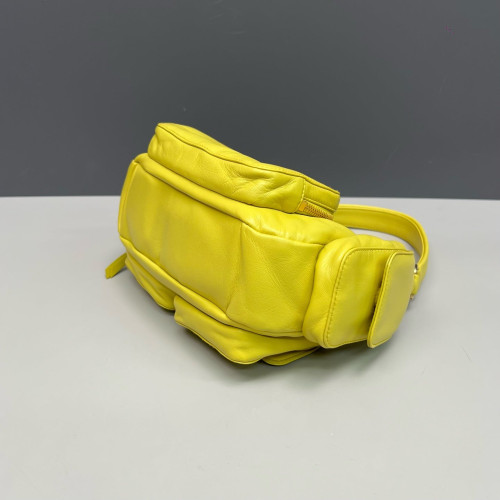 Miu Miu Pocket Bag Cuir Calfskin Yellow