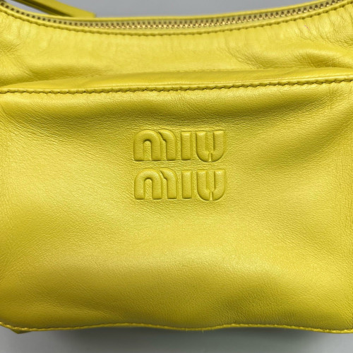 Miu Miu Pocket Bag Cuir Calfskin Yellow