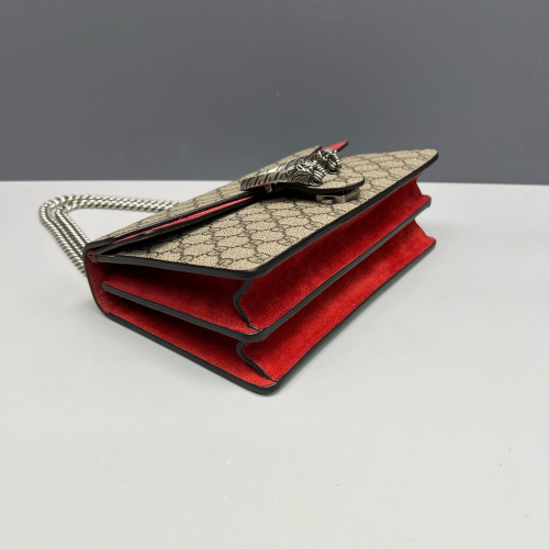 Gucci Meium Dionysus GG Supreme Monogram Red