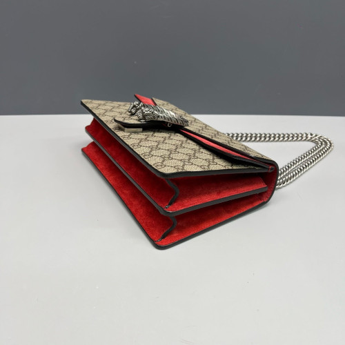 Gucci Meium Dionysus GG Supreme Monogram Red
