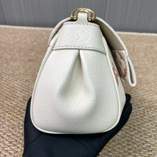 Louis Vuitton Favorite Monogram Empreinte Giant White Pink