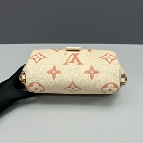 Louis Vuitton Favorite Monogram Empreinte Giant White Pink