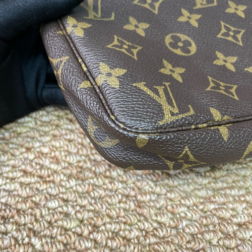 Louis Vuitton Pochette Accessories 22 Monogram Brown