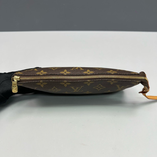 Louis Vuitton Pochette Accessories 22 Monogram Brown