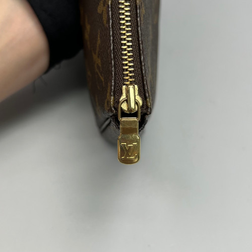 Louis Vuitton Pochette Accessories 22 Monogram Brown