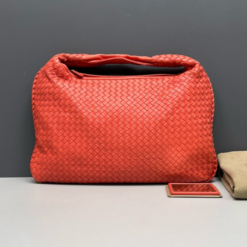 Bottega Veneta Large Belly Hobo Intrecciato Nappa Orange