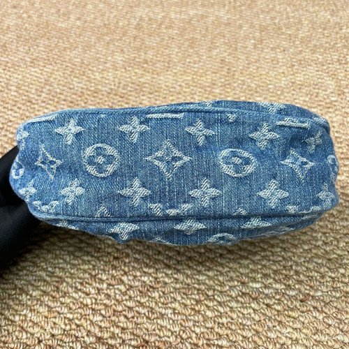 Louis Vuitton Pochette Valley Denim Monogram Blue