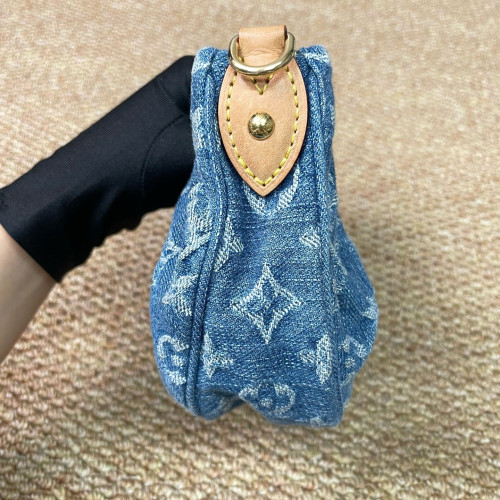 Louis Vuitton Pochette Valley Denim Monogram Blue