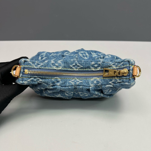 Louis Vuitton Pochette Valley Denim Monogram Blue