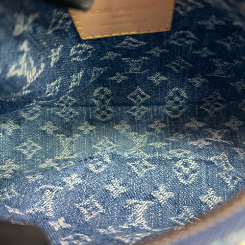 Louis Vuitton Pochette Valley Denim Monogram Blue