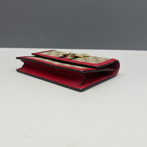 Gucci Queen Margaret Chain Wallet GG Supreme Monogram Beige Red Green