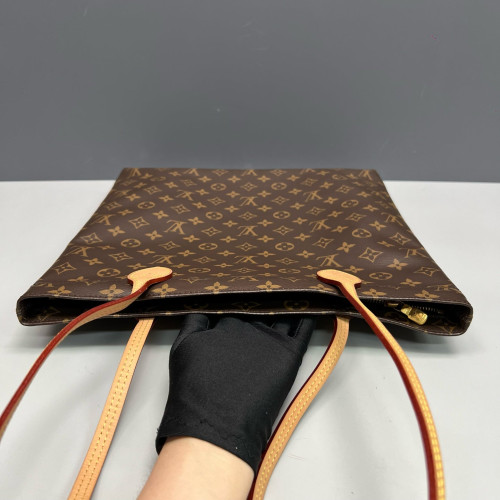 Louis Vuitton Carry It Tote Monogram Brown