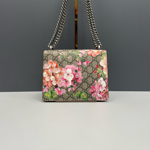 Gucci Mini Dionysus GG Supreme Monogram Blooms Red