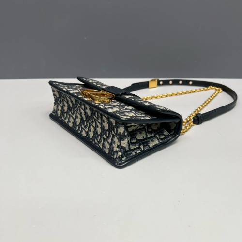 Dior 30 Montaigne East-Wast Bag Oblique Navy Beige Black
