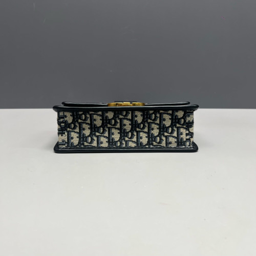 Dior 30 Montaigne East-Wast Bag Oblique Navy Beige Black