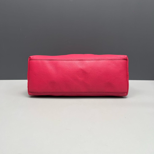 Gucci Medium Soho Shoulder Bag Grained Calfskin New Rosette