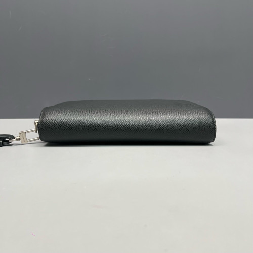 Louis Vuitton Clutch Saffiano Calfskin Black Louis Vuitton Clutch Saffiano Calfskin Black
