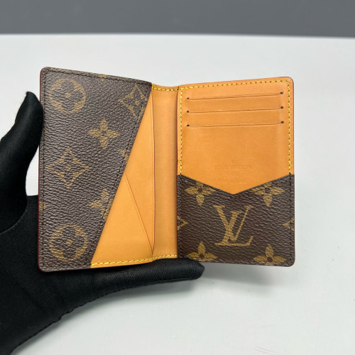 Louis Vuitton Card Holder Monogram Brown