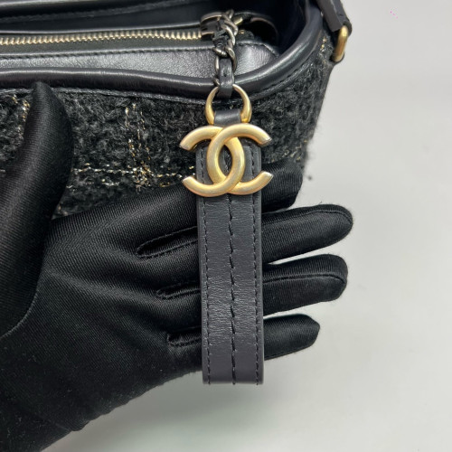 Chanel Small Gabrielle Hobo Tweed Black
