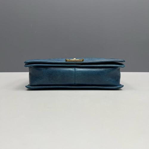 Chanel Quilted Large Boy Flap Pull Up Leather Blue Chanel Quilted Large Boy Flap Pull Up Leather Blue