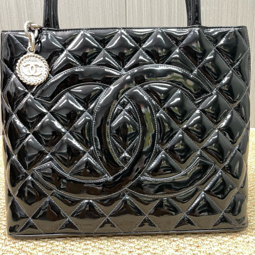 Chanel Quilted Medallion Tote Patent Calfskin Black Chanel Quilted Medallion Tote Patent Calfskin Black