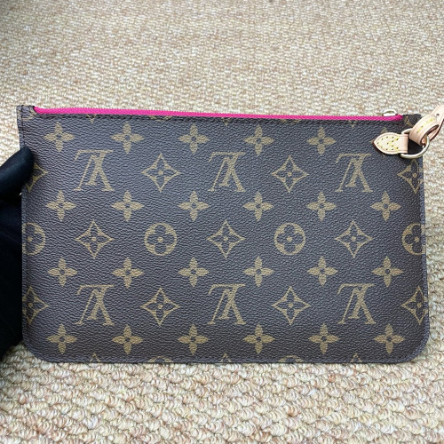 Louis Vuitton Neverfull MM Monogram Fuchsia Brown