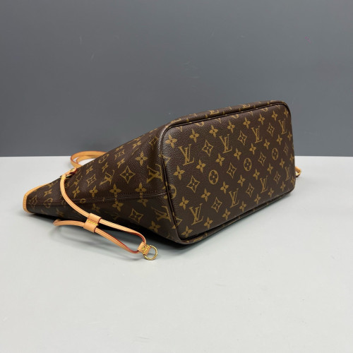 Louis Vuitton Neverfull MM Monogram Fuchsia Brown