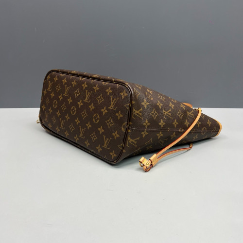Louis Vuitton Neverfull MM Monogram Fuchsia Brown