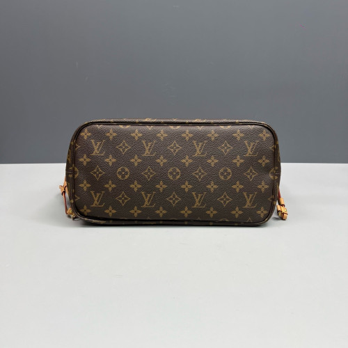 Louis Vuitton Neverfull MM Monogram Fuchsia Brown