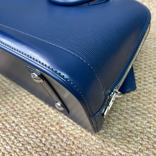 Louis Vuitton Alma PM Epi Navy Blue