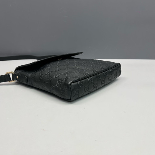 Gucci Messenger Guccissima Black