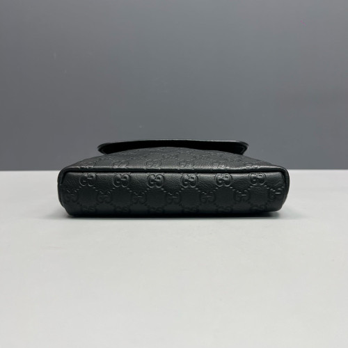 Gucci Messenger Guccissima Black