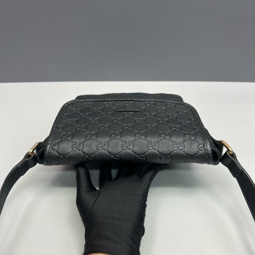 Gucci Messenger Guccissima Black