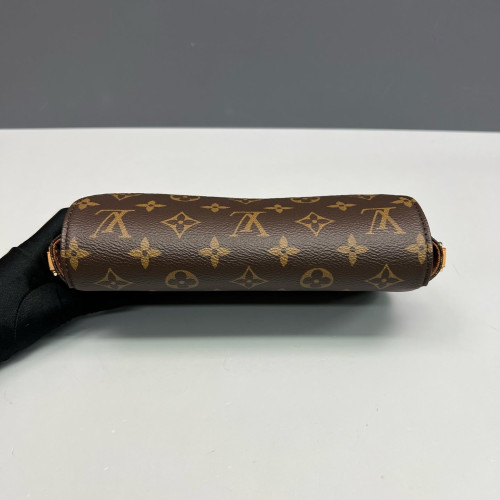 Louis Vuitton Ivy Wallet On Chain Monogram Brown