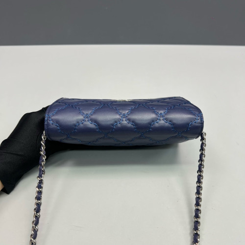 Chanel Diamond Stitch Wallet On Chain Calfskin Dark Blue Chanel Diamond Stitch Wallet On Chain Calfskin Dark Blue